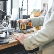 Load image into Gallery viewer, rinser in use